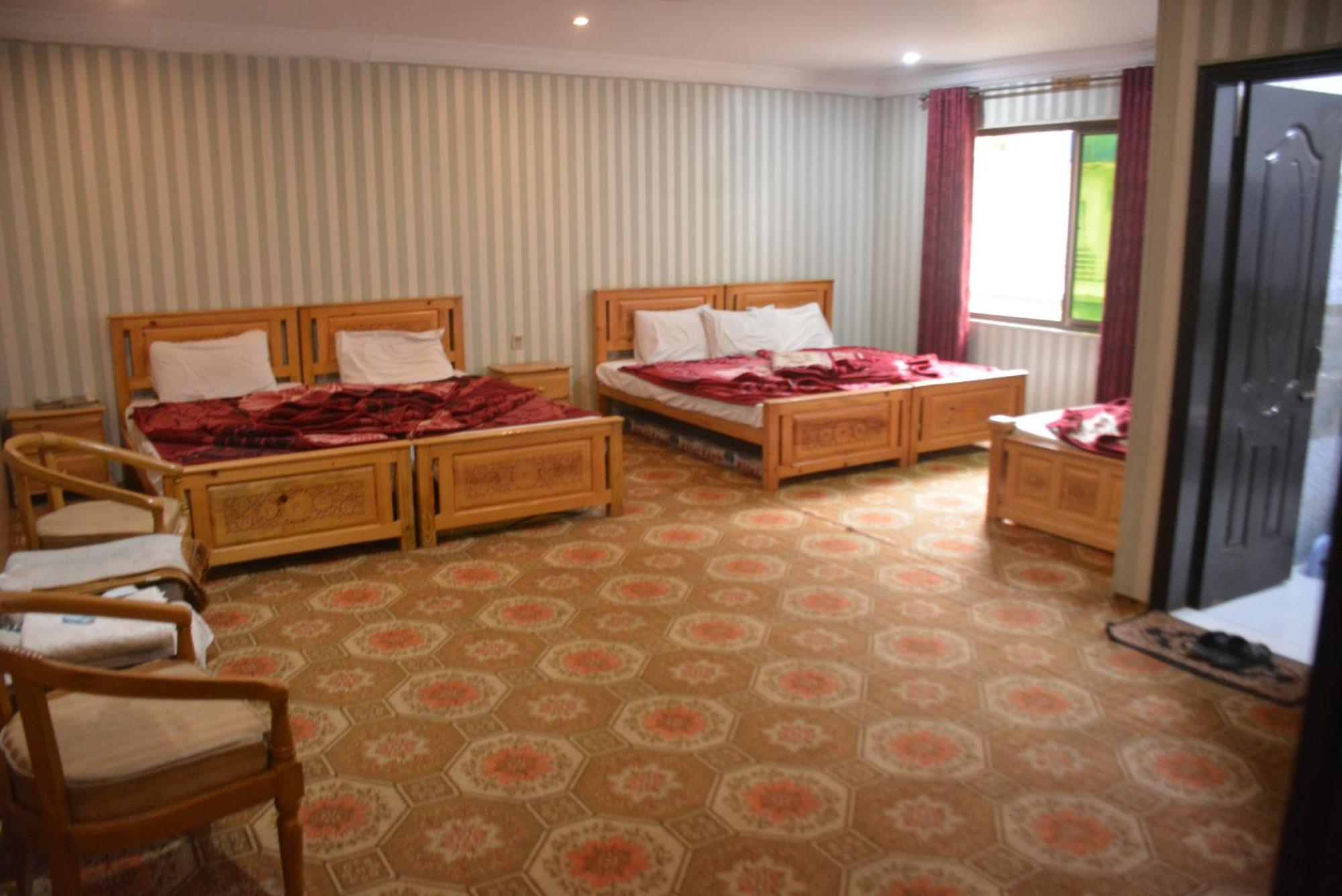 Hotel Pine Hills, Naran Exteriér fotografie